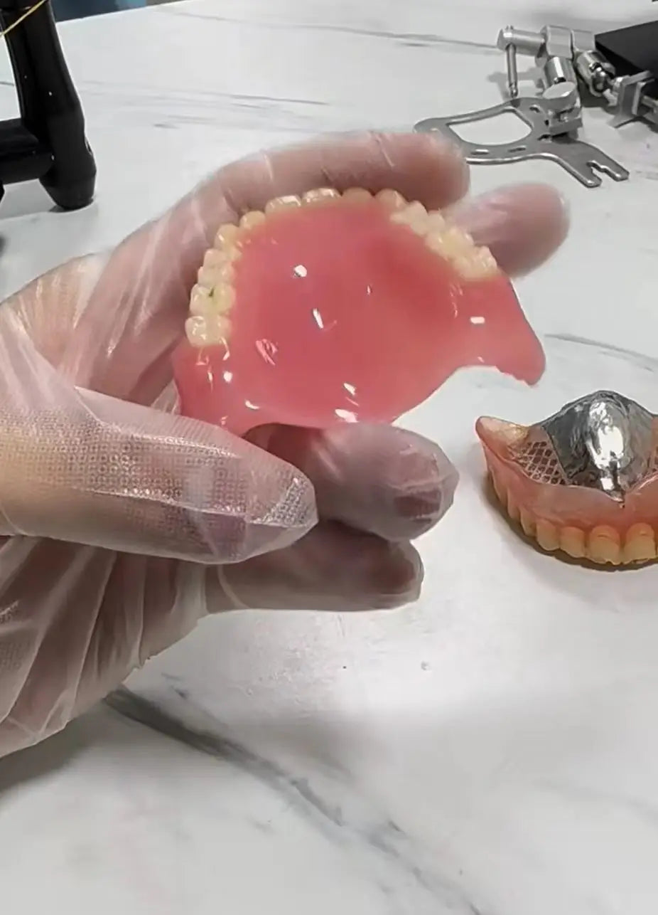 Custom Fit Silicone Comfort Dentures
