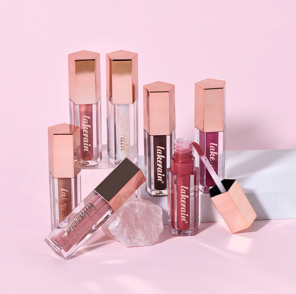 Hydrating Shimmer Lip Gloss for Plump and Moisturizing Finish - 17