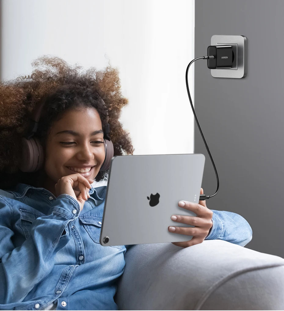 20W USB-C PD Fast Wall Charger for Smartphones and Tablets - 10
